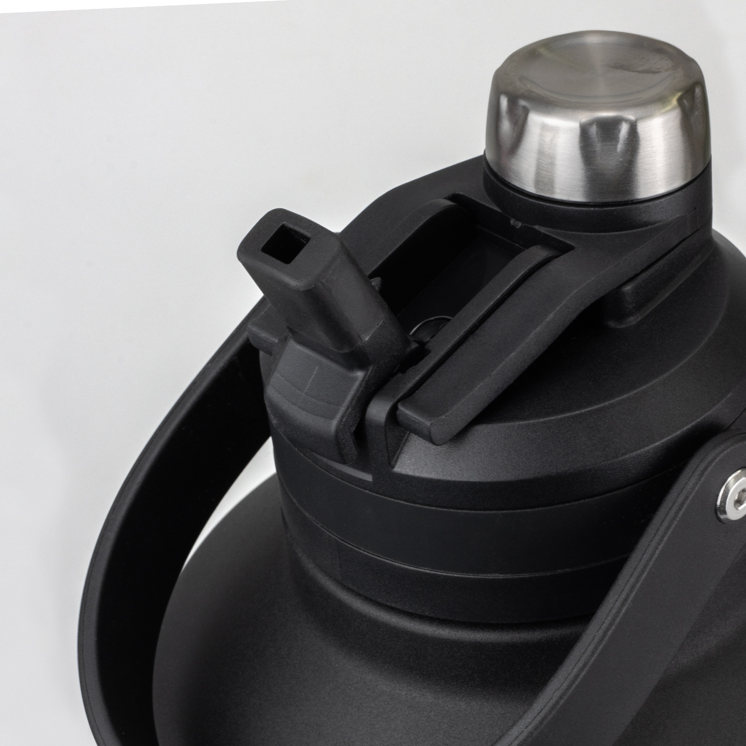 Grizzly Vacuum Bottle – 2L