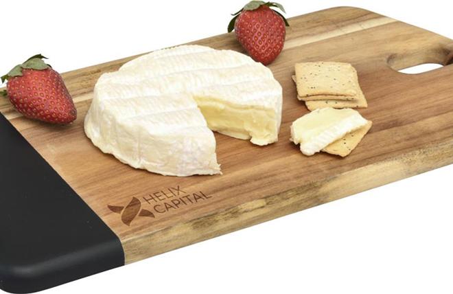 B6830_natural Ploughman Chopping Board