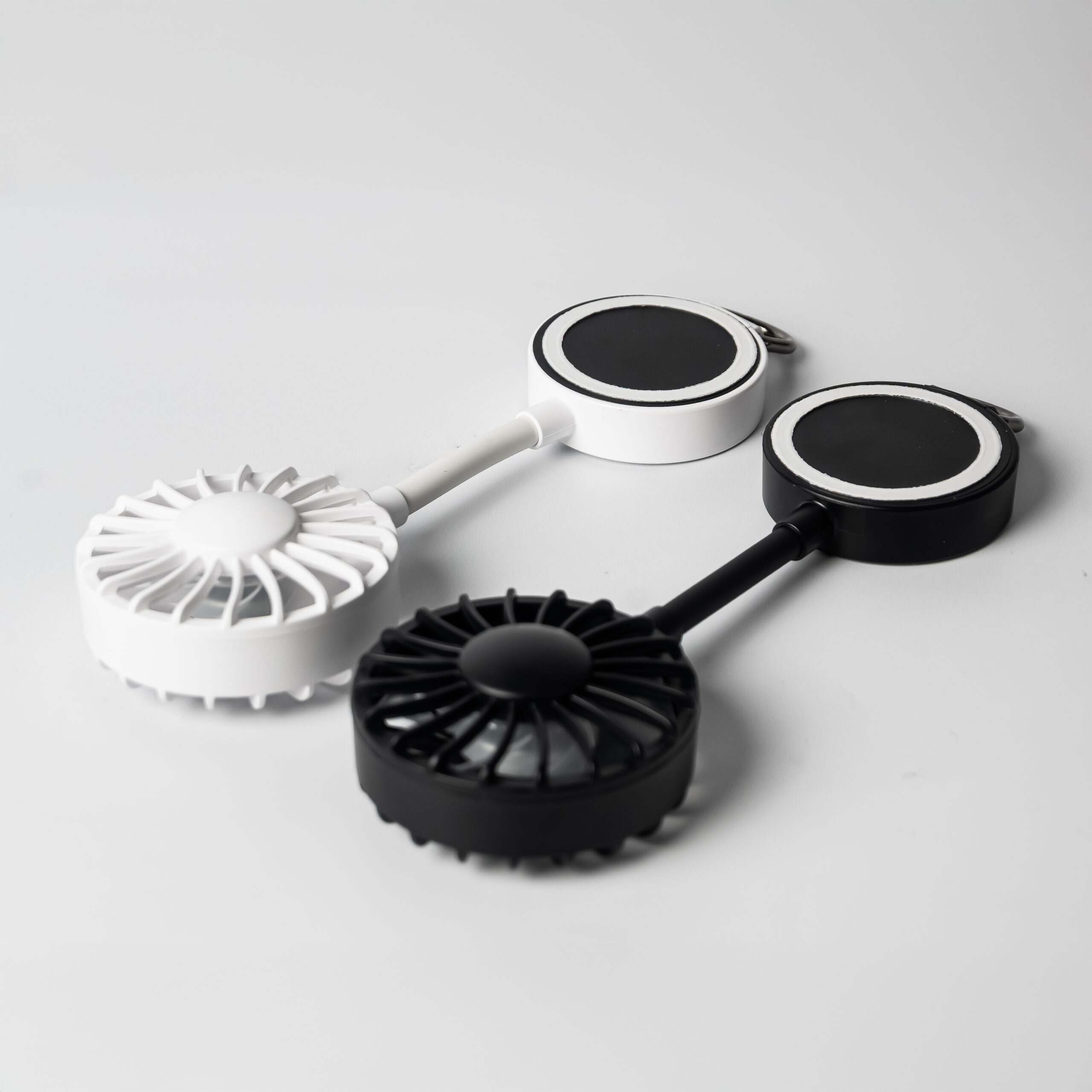 Magnetic 900mAh Type C Rechargeable Fan