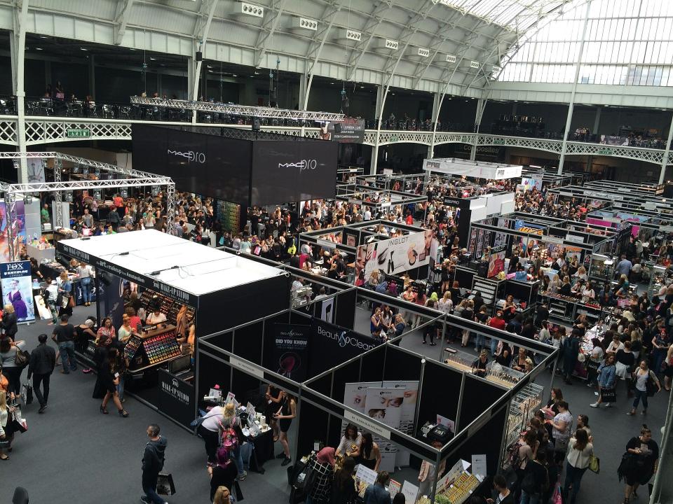 best tradeshow giveaways