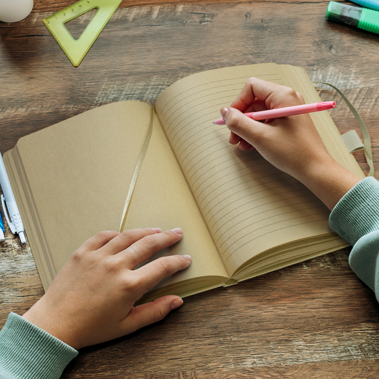 Omega Notebook – Kraft Omega Notebook – Kraft
