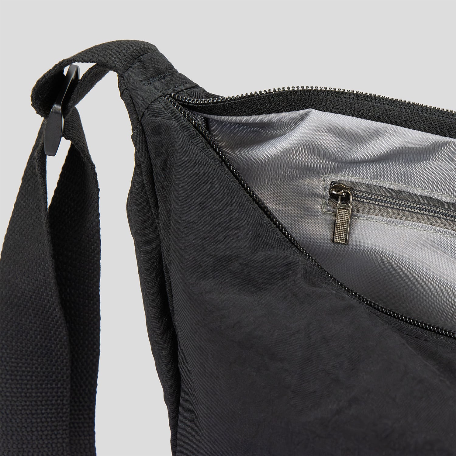 Selene Moon Bag